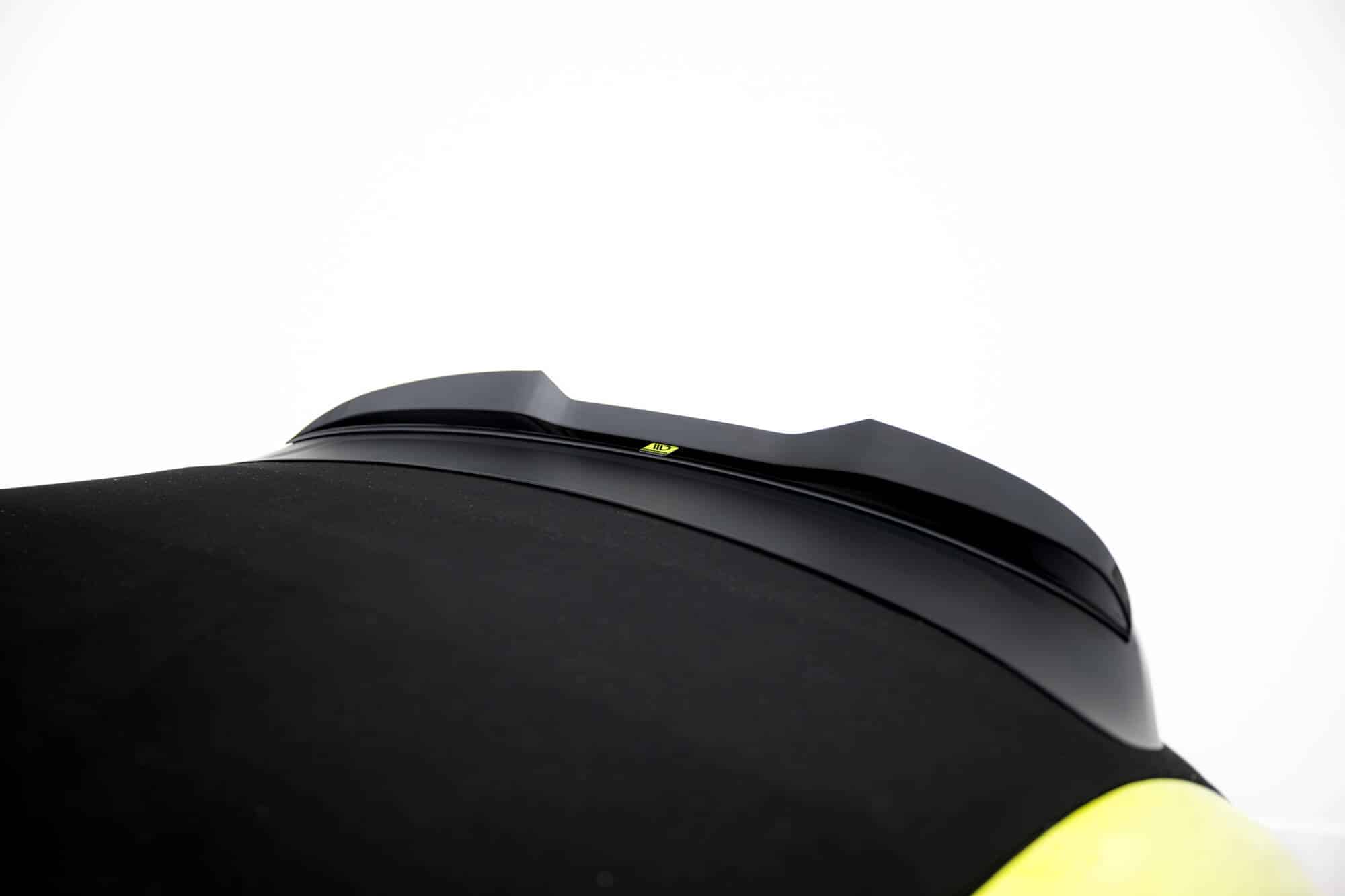 MAXTON DESIGN - Spojler kufra Abarth 500e, Čierny lesk – Obrázok 5