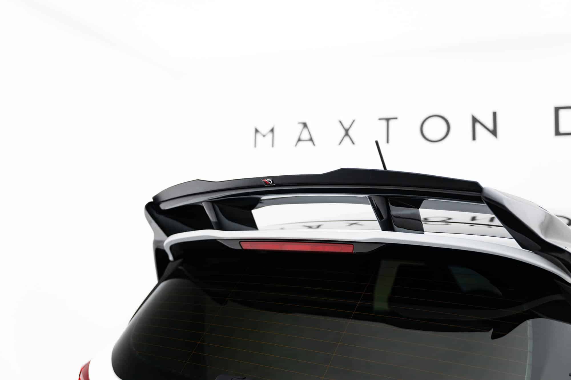 MAXTON DESIGN - Spojler kufra Ford Fiesta ST / ST-Line Mk8 / Mk8 Facelift, Čierny lesk – Obrázok 6