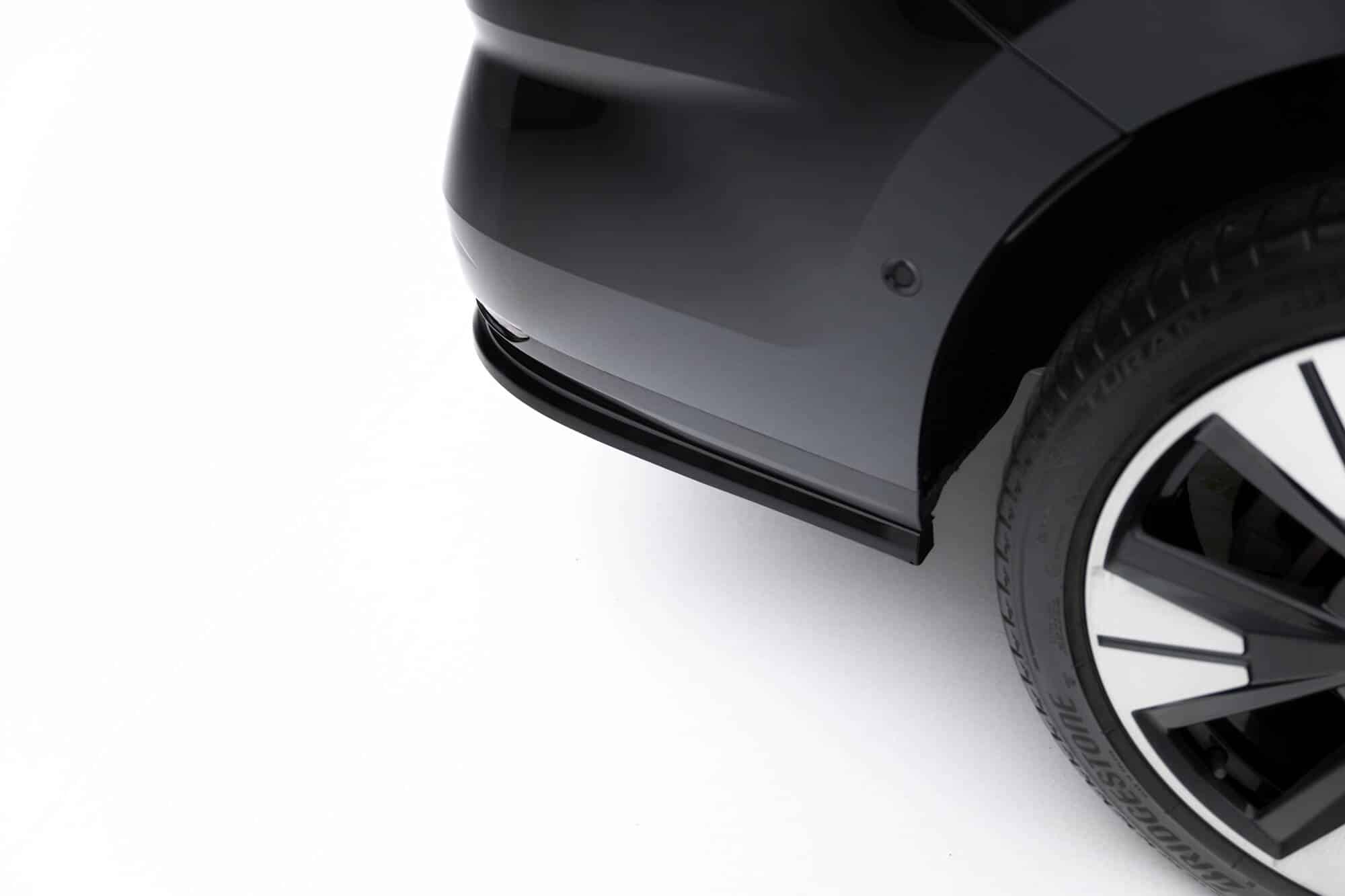 MAXTON DESIGN - Spojler pod zadný nárazník Volkswagen Multivan Long T7, Čierny lesk – Obrázok 5