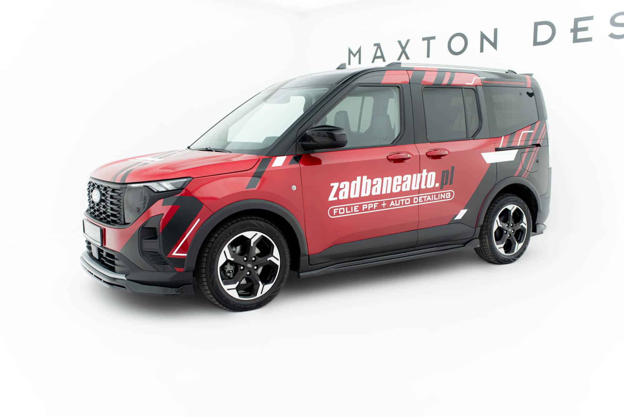MAXTON DESIGN - Lišty pod bočné prahy Ford Tourneo Courier Mk2, Čierny lesk – Obrázok 2
