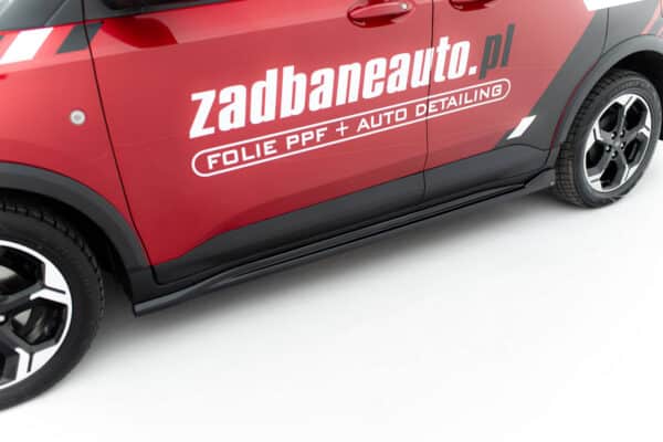 MAXTON DESIGN - Lišty pod bočné prahy Ford Tourneo Courier Mk2, Čierny lesk – Obrázok 6