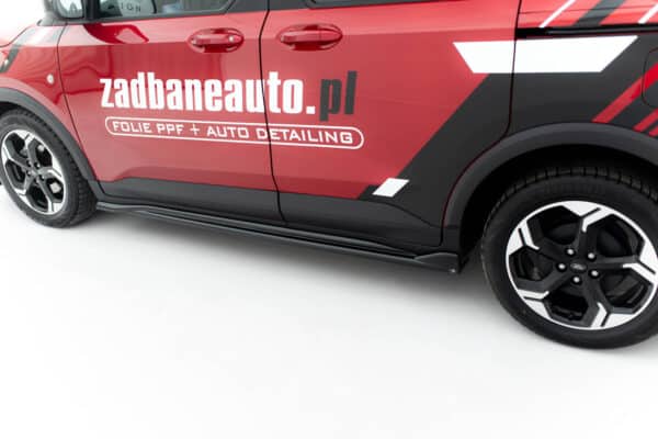 MAXTON DESIGN - Lišty pod bočné prahy Ford Tourneo Courier Mk2, Čierny lesk – Obrázok 5