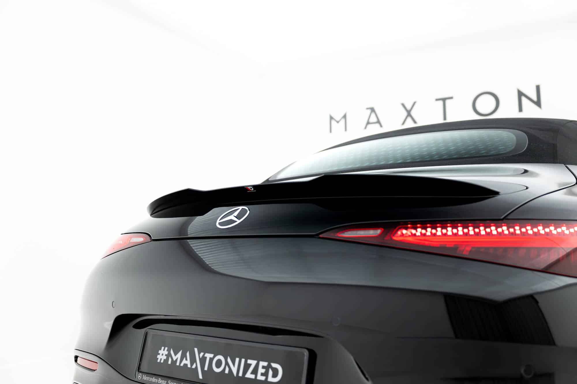 MAXTON DESIGN - Predlženie spoilera Mercedes-AMG SL 63 R232, Čierny lesk – Obrázok 5