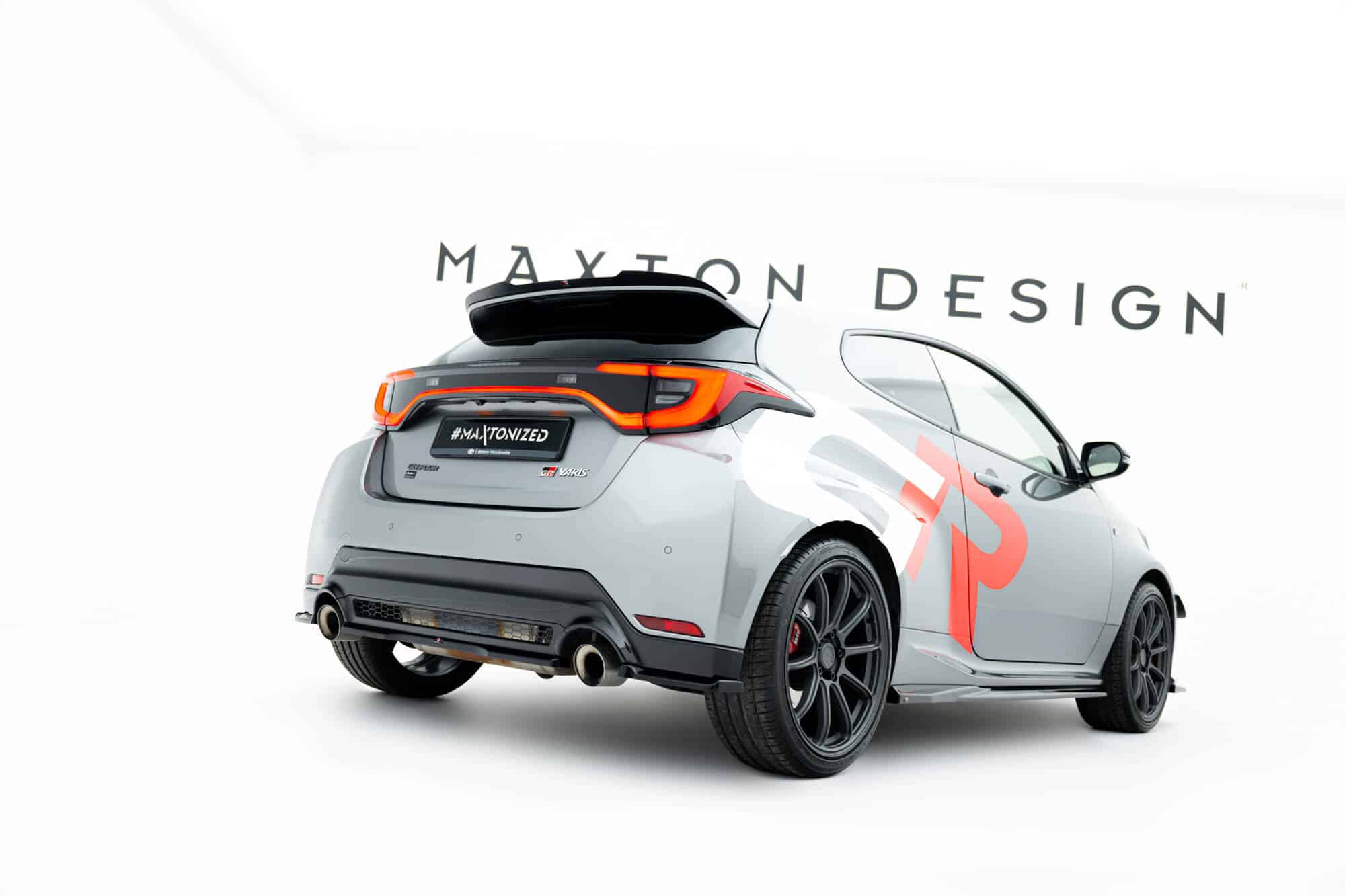 MAXTON DESIGN - Spojler kufra Toyota GR Yaris Mk4 Facelift, Čierny lesk – Obrázok 5