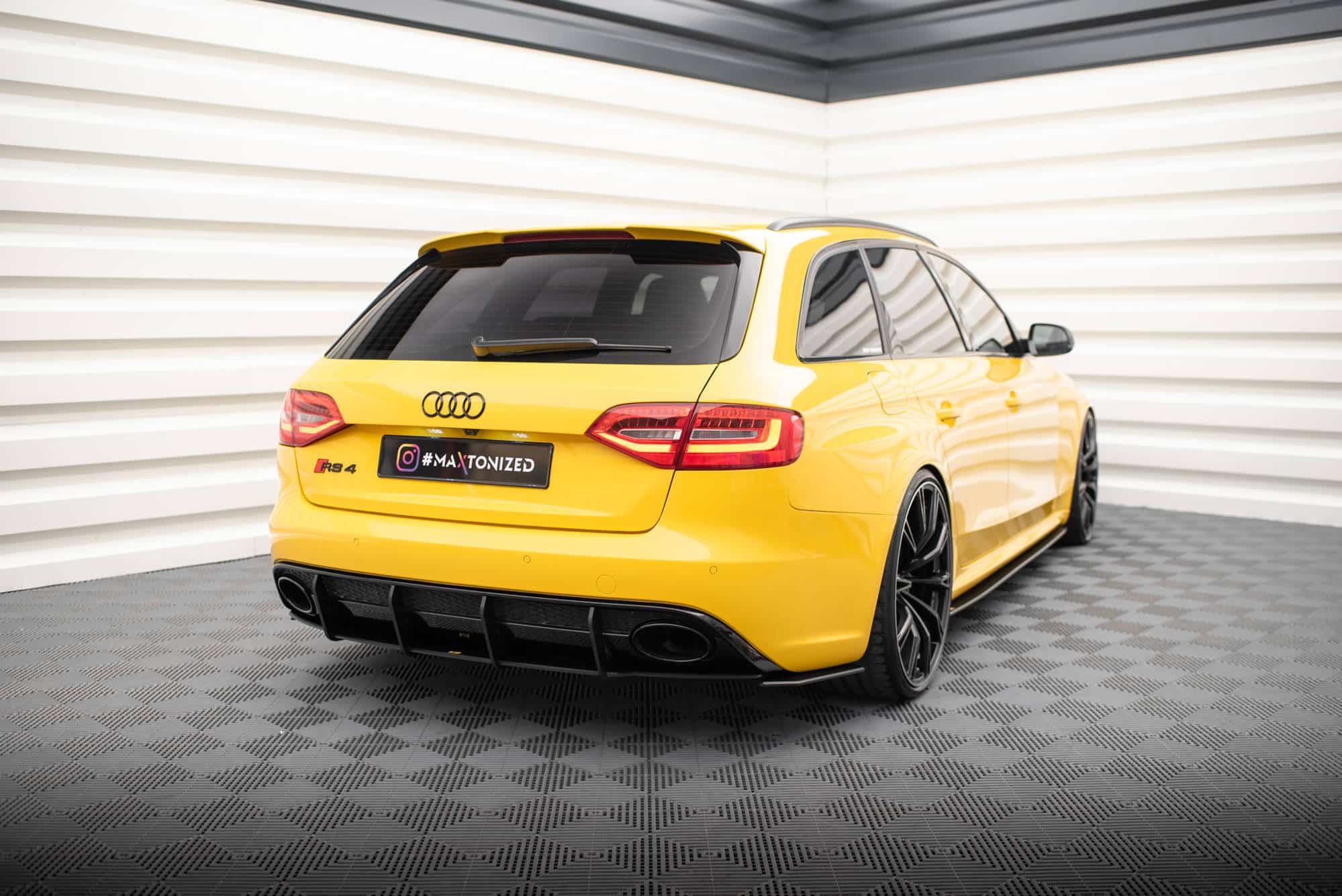 MAXTON DESIGN - Street Pro Difúzor zadného nárazníka Audi RS4 B8, Čierna Matná – Obrázok 2