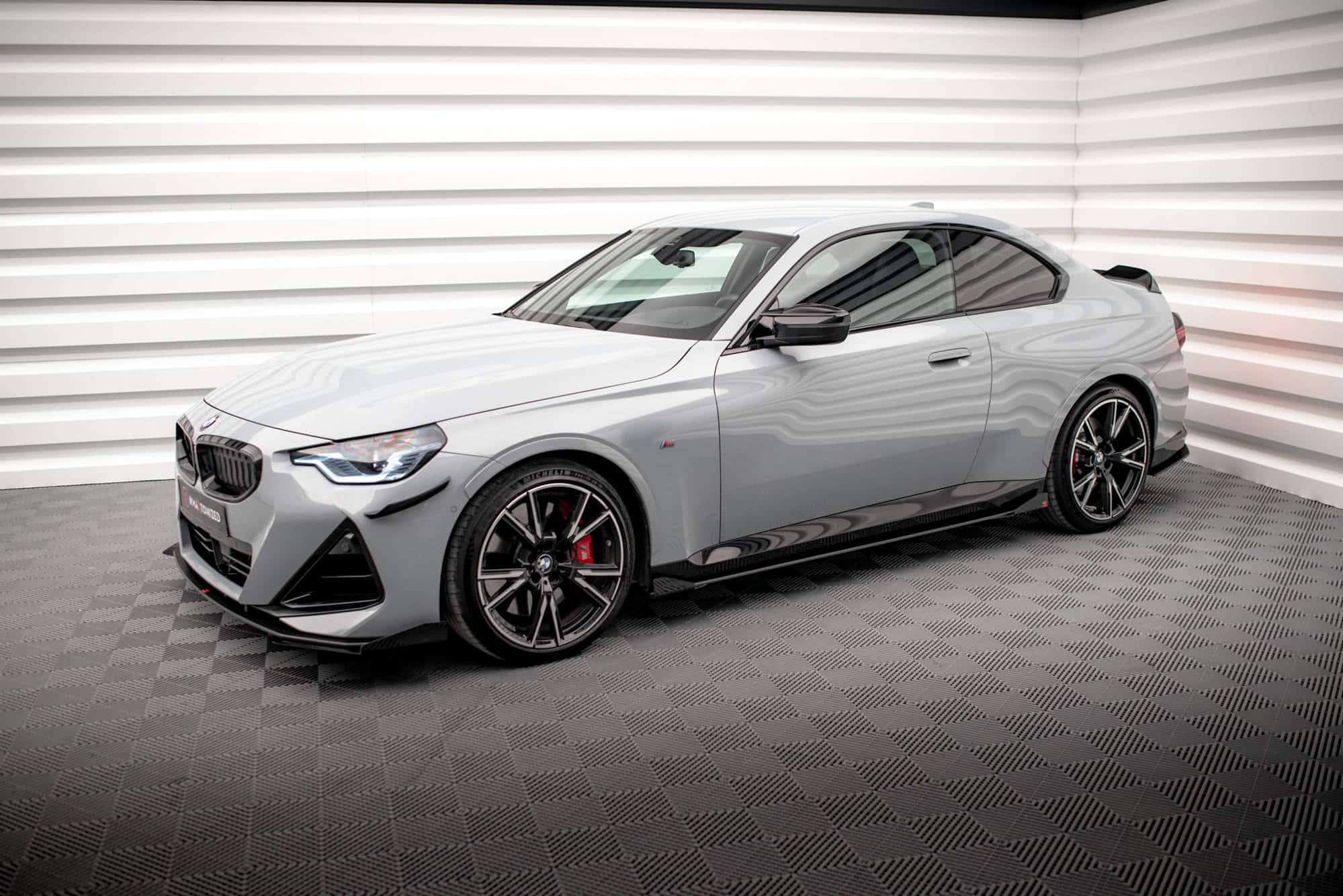 MAXTON DESIGN - Street Pro Lišty pod bočné prahy + splitre vhodné pre BMW 2 Coupe M-Pack / M240i G42, Čierna Matná – Obrázok 6