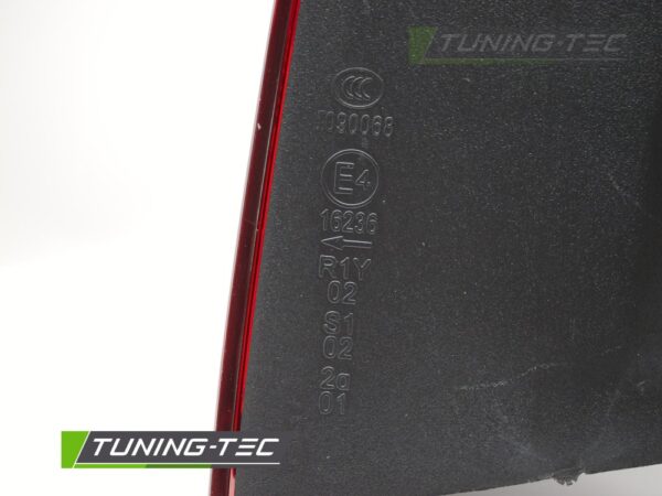 TAIL LIGHT RED SMOKE SPORT LEFT SIDE TYC fits OPEL ASTRA J 10-15 HB – Obrázok 3