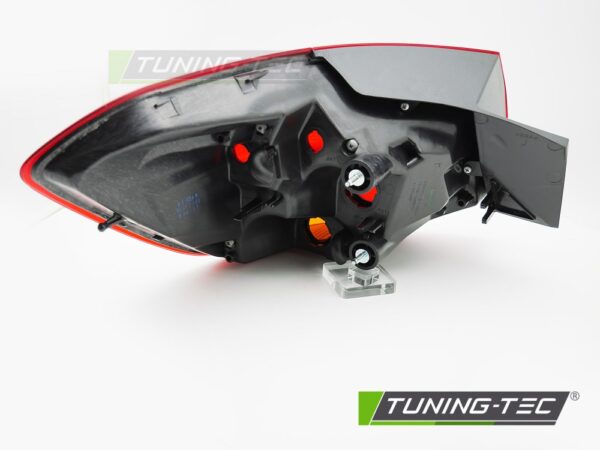 TAIL LIGHT RED SMOKE RIGHT SIDE TYC fits OPEL ASTRA J 10-15 WAGON – Obrázok 2