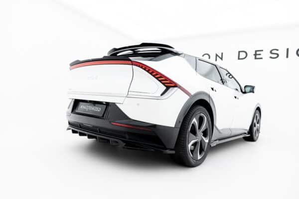MAXTON DESIGN - Spodný spoiler kufra, Kia EV6 Mk1, Čierny lesk – Obrázok 6