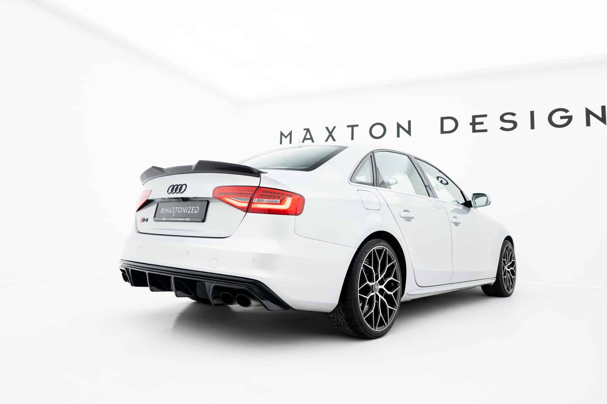 MAXTON DESIGN - Spojler kufra 3D, Audi S4 Sedan B8 Facelift, Čierny lesk – Obrázok 3