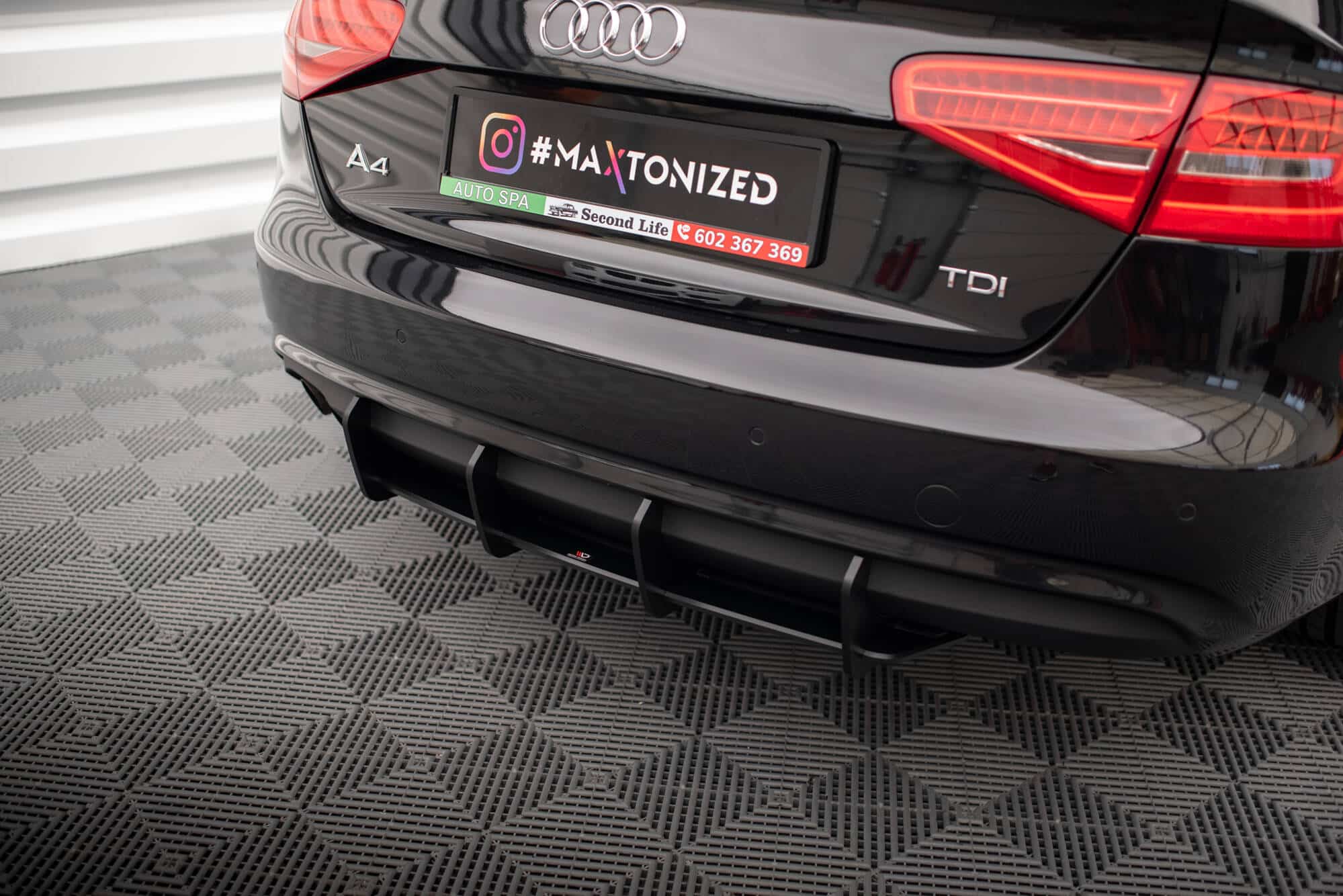 MAXTON DESIGN - Street Pro Difúzor zadného nárazníka, Audi A4 B8 Facelift, Čierna Matná – Obrázok 2