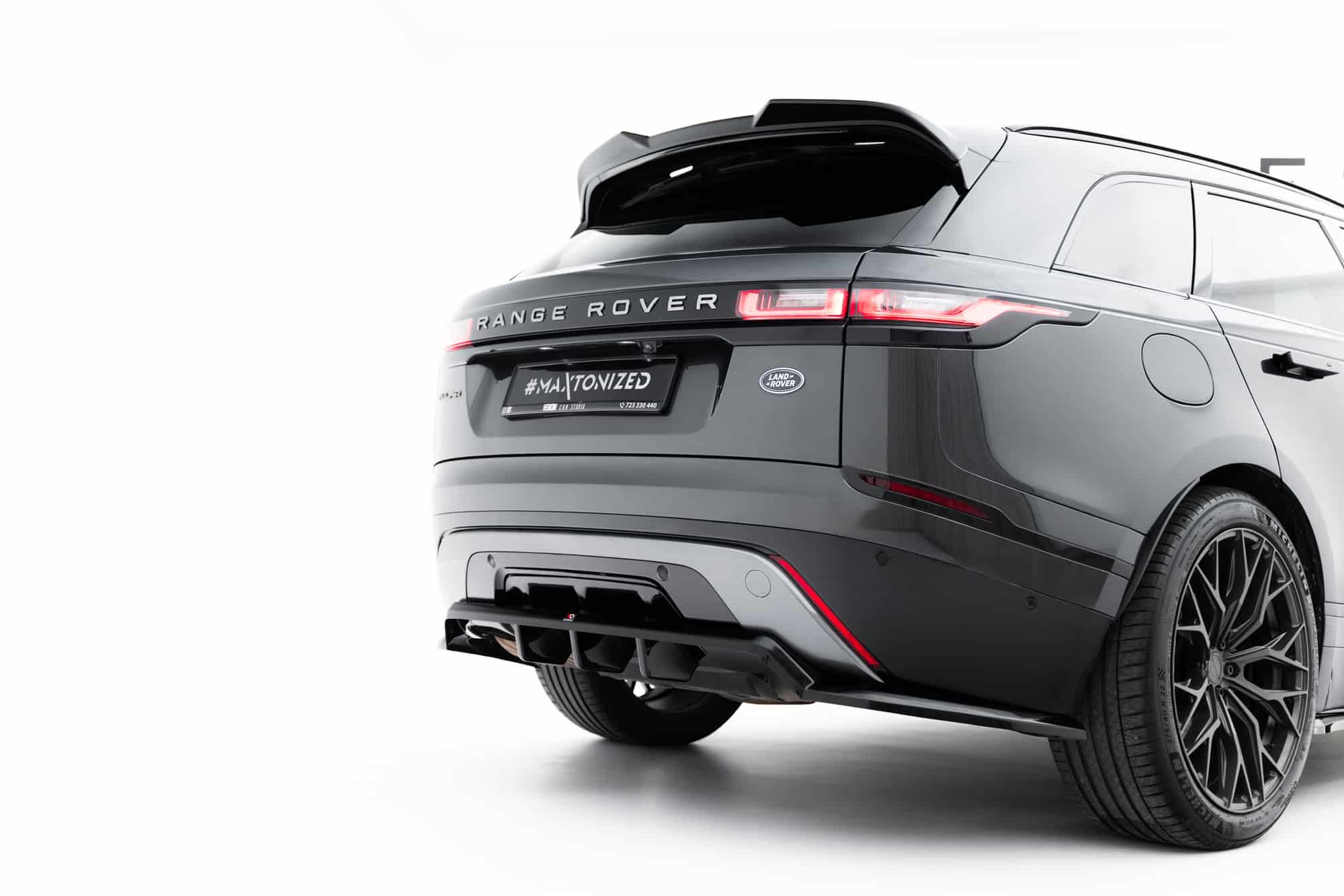 MAXTON DESIGN - Spoiler pod zadný nárazník V.2, Land Rover Range Rover Velar R-Dynamic Mk1, Čierny lesk – Obrázok 2