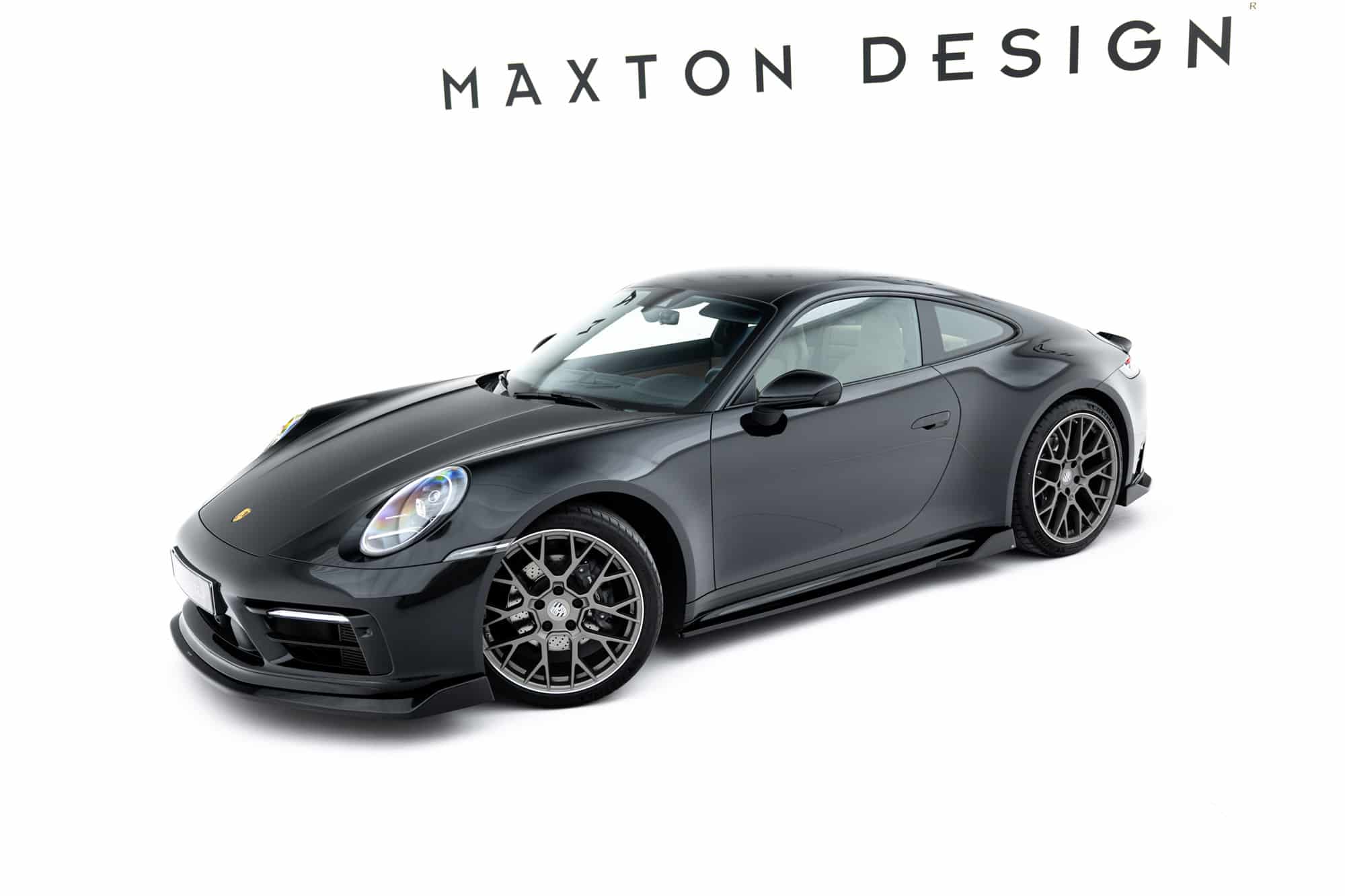MAXTON DESIGN - Lišty pod bočné prahy V.2, Porsche 911 Carrera Sport Design 992, Čierny lesk – Obrázok 2
