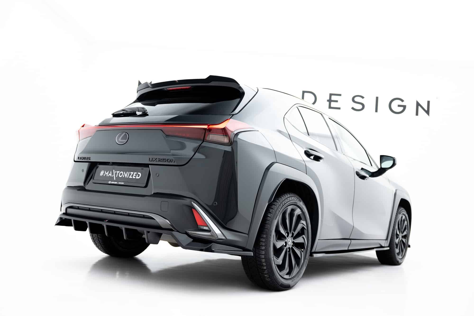 MAXTON DESIGN - Spoiler kufra, Lexus UX F-Sport Mk1, Čierny lesk – Obrázok 7