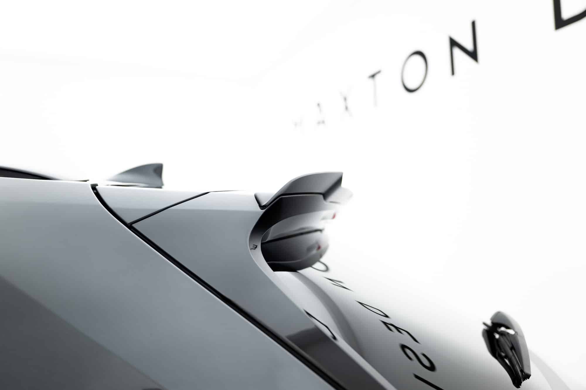 MAXTON DESIGN - Spoiler kufra, Lexus UX F-Sport Mk1, Čierny lesk – Obrázok 5