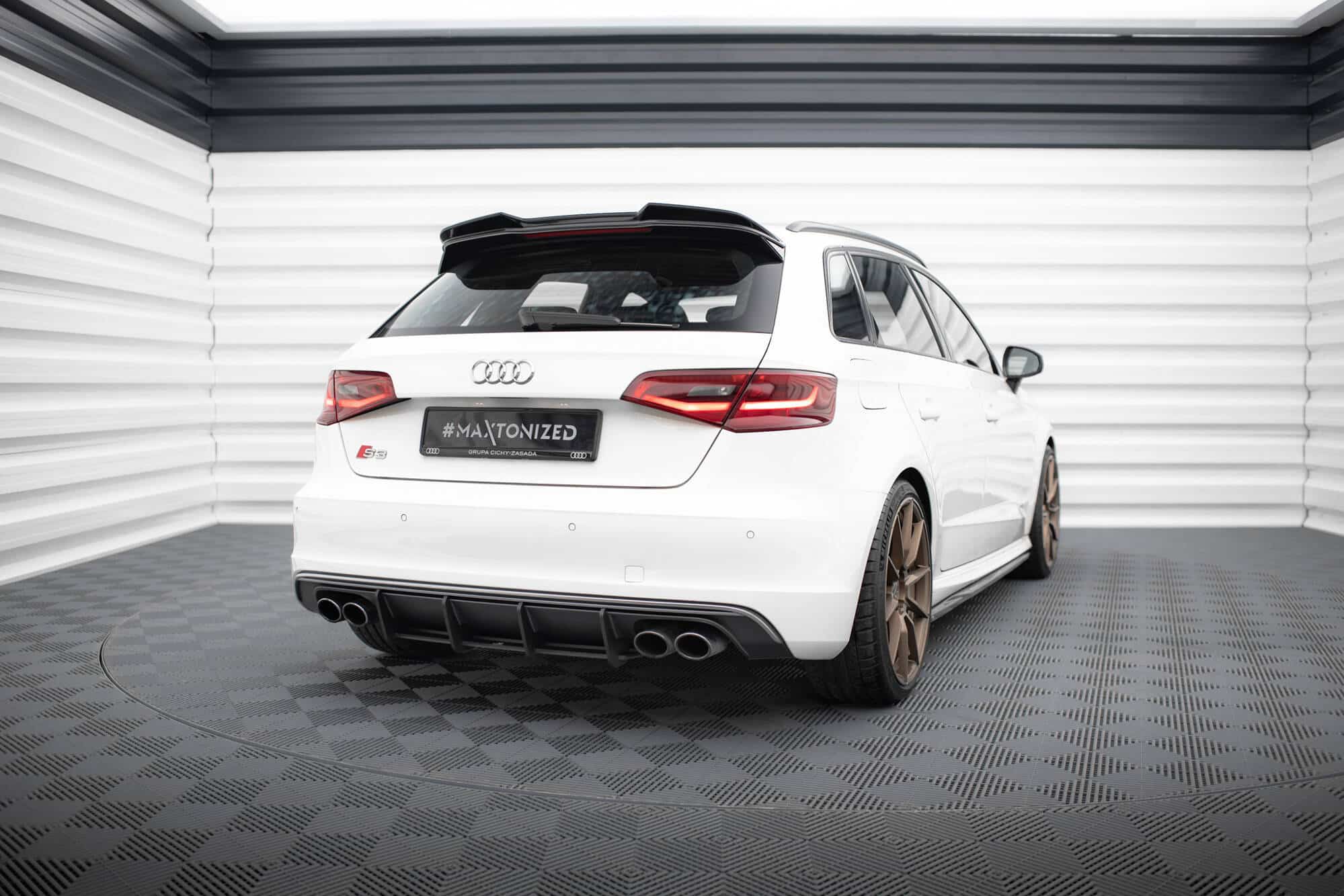 MAXTON DESIGN - Street pro Difúzor zadného nárazníka, Audi S3 Sportback / Hatchback 8V, Čierna Matná