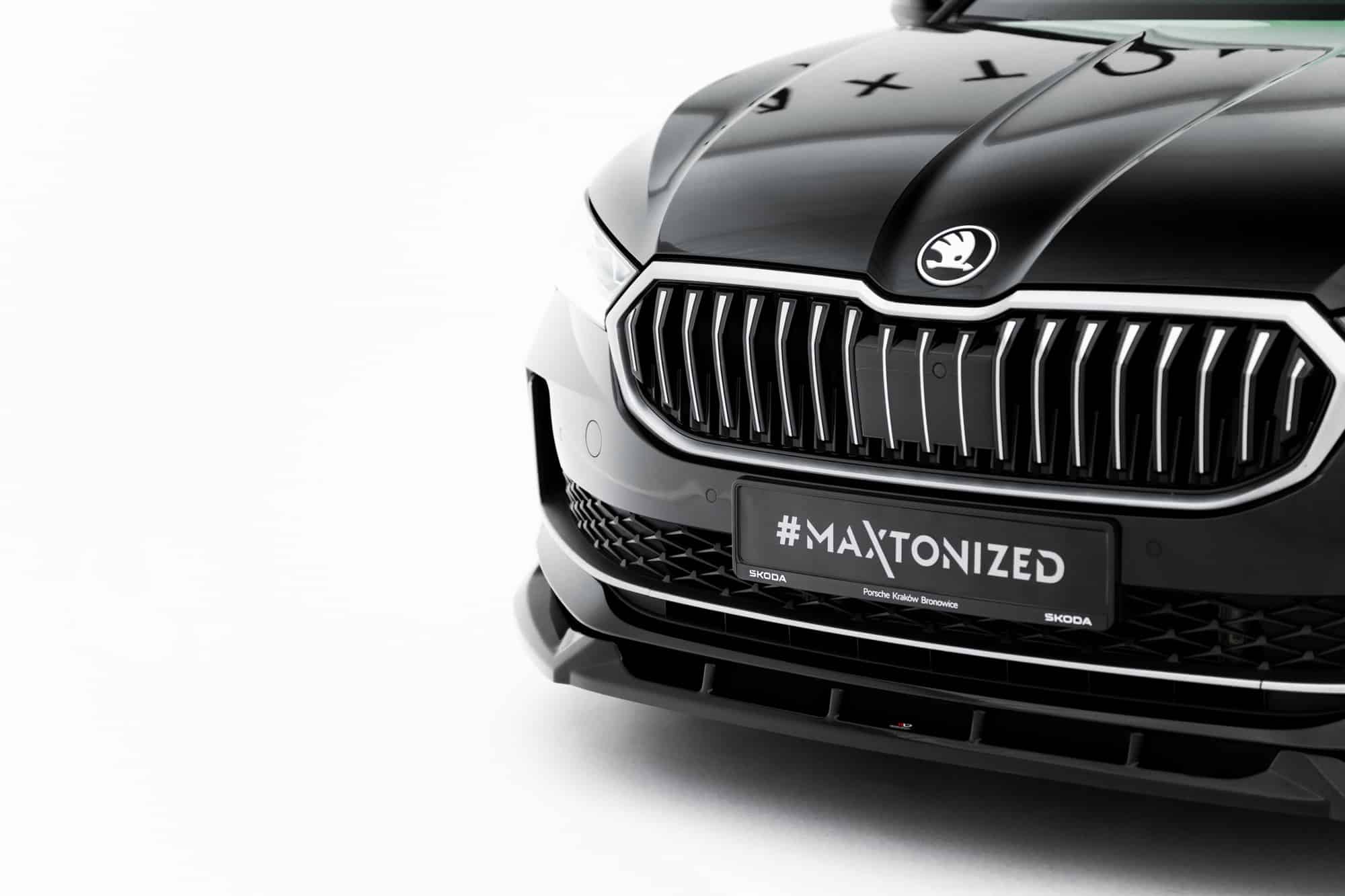 MAXTON DESIGN - Spoiler pod predný nárazník V.2, Skoda Superb Mk4, Čierny lesk – Obrázok 5