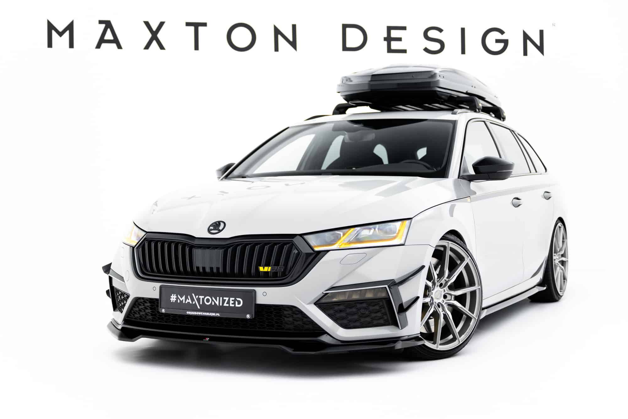 MAXTON DESIGN - Spoiler pod predný nárazník V.4, Skoda Octavia RS Mk4, Čierny lesk