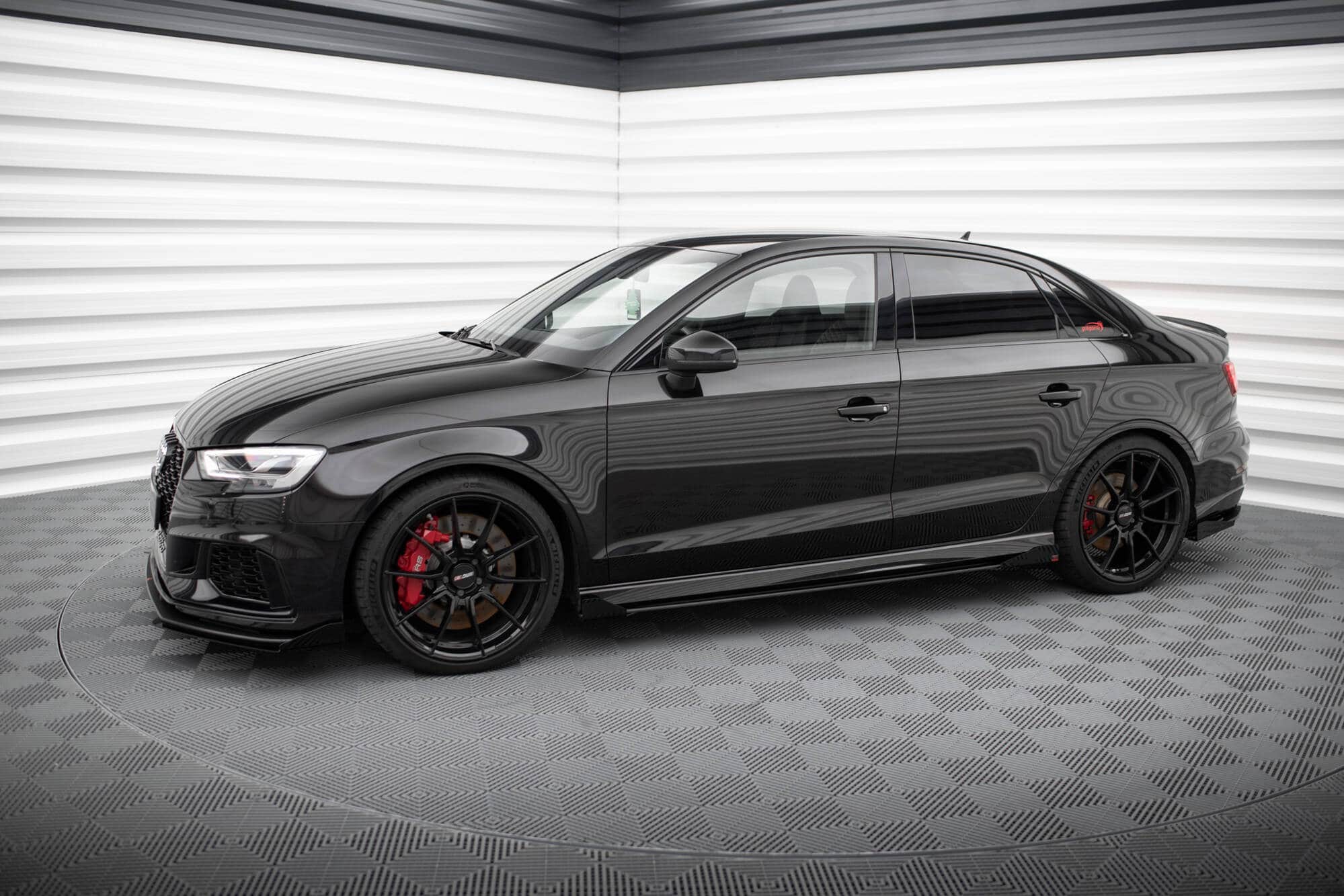 MAXTON DESIGN - Street Pro Lišty pod bočné prahy + Splitre, Audi RS3 Sedan 8V Facelift, Čierna Matná – Obrázok 2