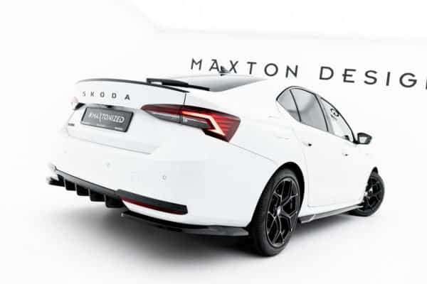 MAXTON DESIGN - Bočné spoilere zadného nárazníka, Škoda Octavia Sportline Liftback / Combi Mk4 Facelift, Čierny lesk