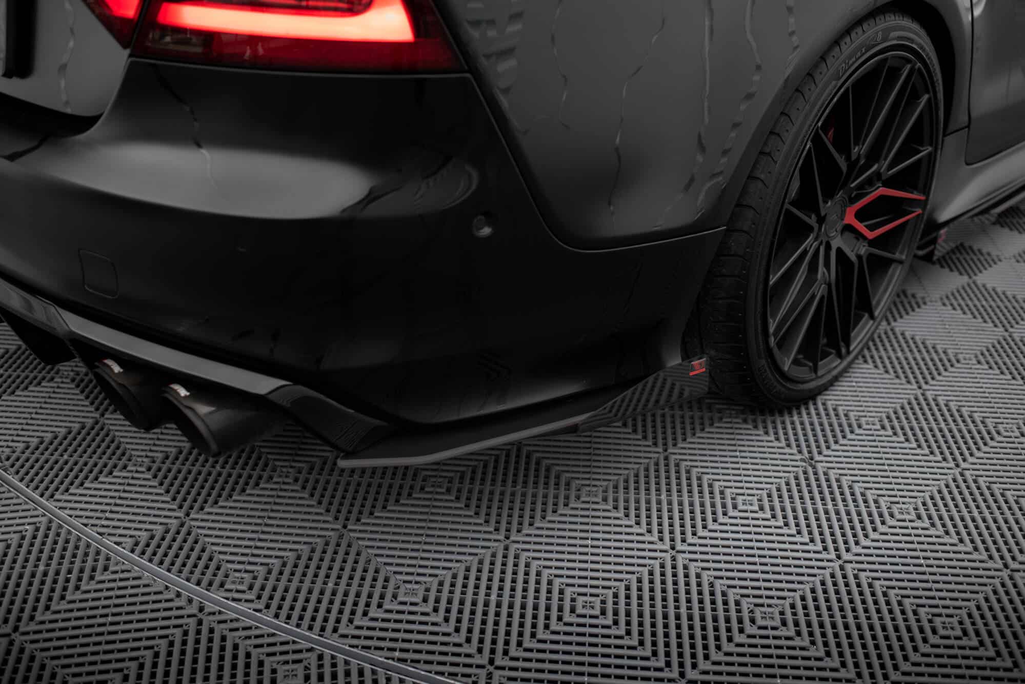 MAXTON DESIGN - Street Pro Bočné spoilere zadného nárazníka + Splitre, Audi A7 RS7 Look C7, Čierna Matná