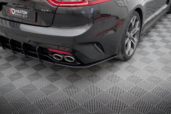 MAXTON DESIGN - Street Pro Bočné spoilere pod zadný nárazník, Kia Stinger GT / GT-Line Mk1, Čierna Matná
