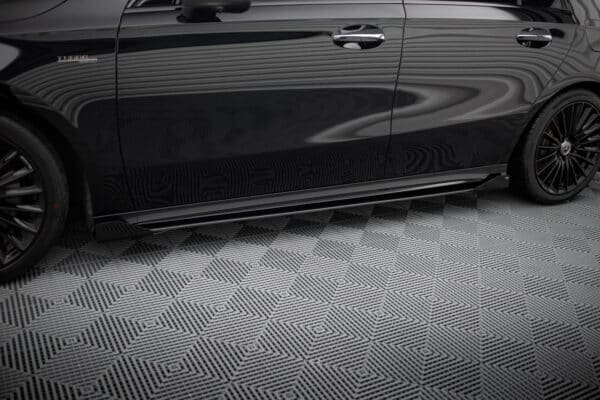 MAXTON DESIGN - Street Pro lišty pod bočné prahy + Splitre, Mercedes-AMG A35 W177 Facelift, Čierna Matná