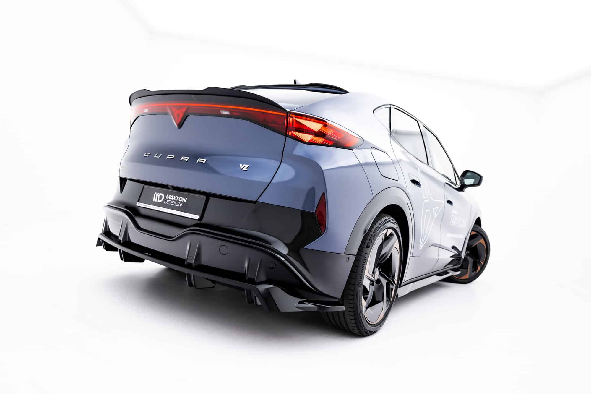 MAXTON DESIGN - Spoiler pod zadný nárazník, Cupra Tavascan Mk1, Čierny lesk