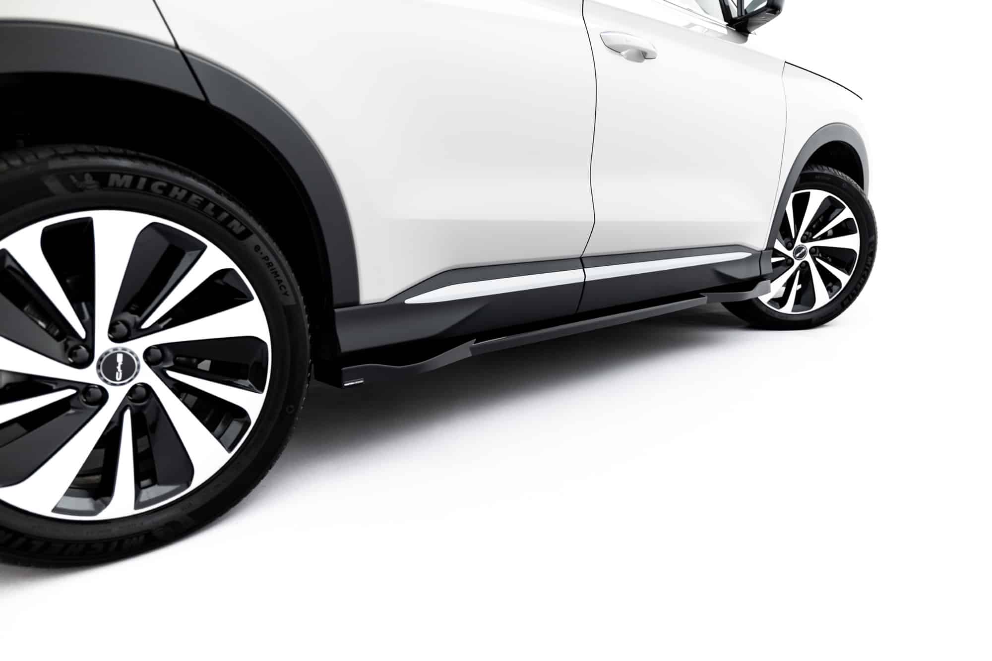 MAXTON DESIGN - Lišty pod bočné prahy, BYD Seal U Mk1, Čierny lesk