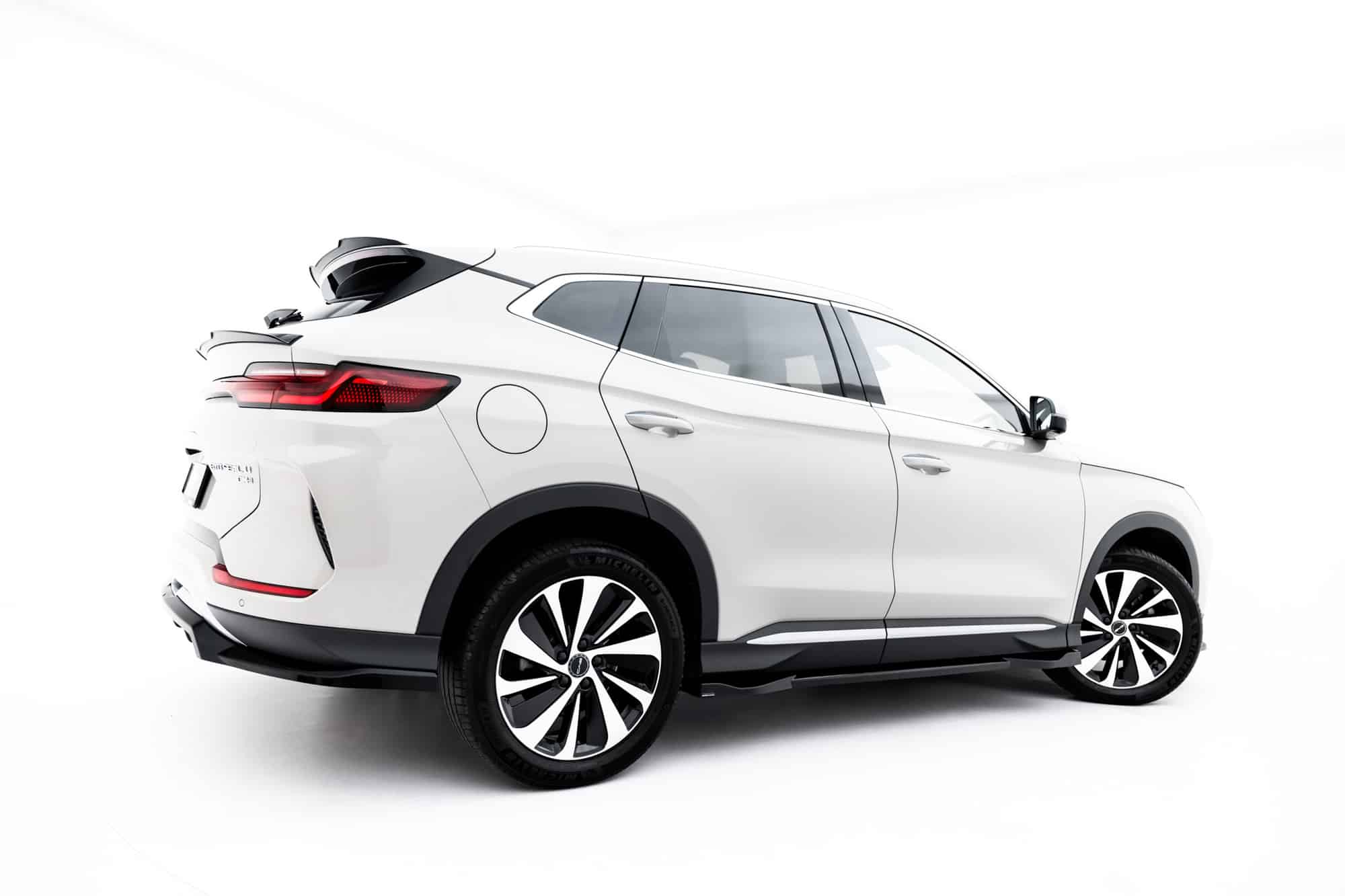 MAXTON DESIGN - Lišty pod bočné prahy, BYD Seal U Mk1, Čierny lesk – Obrázok 5