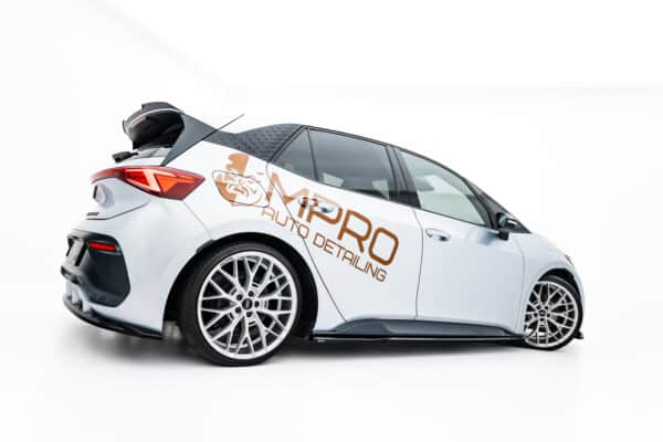 MAXTON DESIGN - Lišty pod bočné prahy, Cupra Born Mk1, Čierny lesk